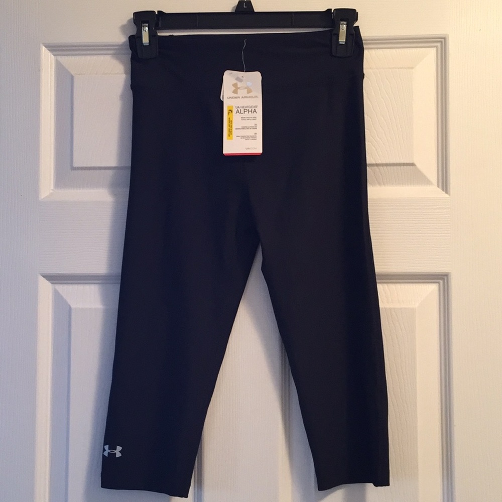 UA Heatgear Capris Women’s XS NWT